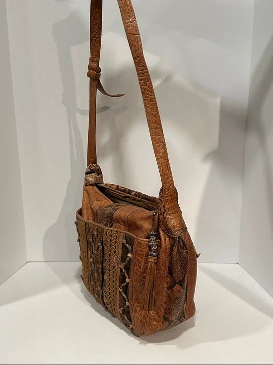 Sharif Studio Leather Crossbody/Hobo Bag - Picture 3 of 6